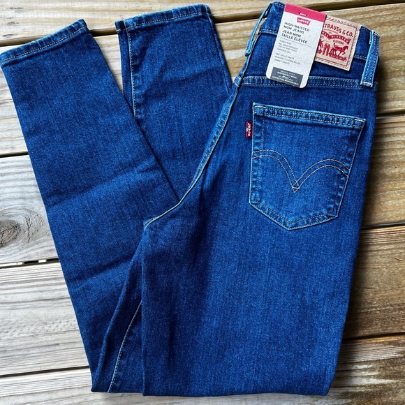 Levi’s Size 24 x 29 High Waisted Mom Dark Wash Tapered Leg Woman’s Jeans NWT - Picture 4 of 13